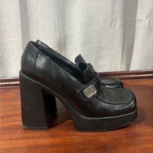 LOWER EAST SIDE Black Chunky Heel Loafers